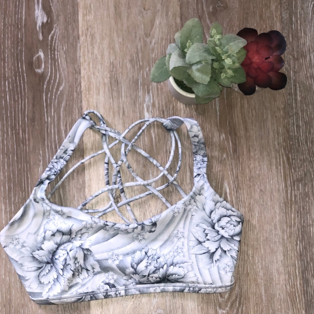 Lululemon Athletica Free To Be Bra